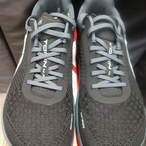 Altra torin plush, barely used